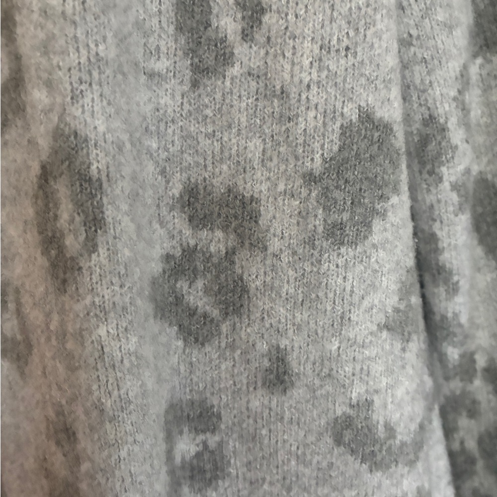 Talbots Heather Animal Print Flyway Gray Knit Cardigan Size L Petite - Picture 7 of 8